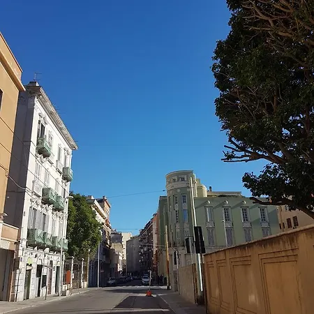 Da Agnese Locazioni Brevi 칼리아리